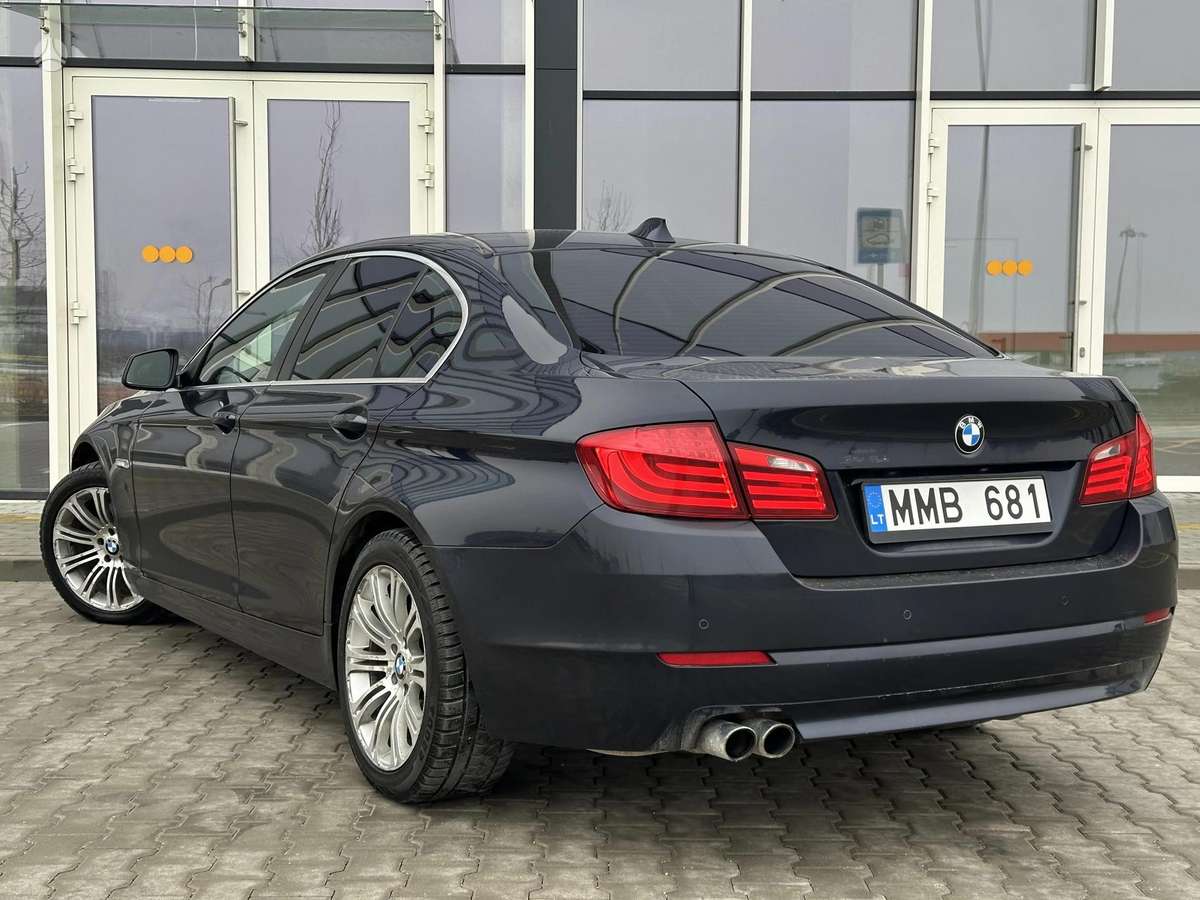 BMW 525, 3.0 l., Седан
