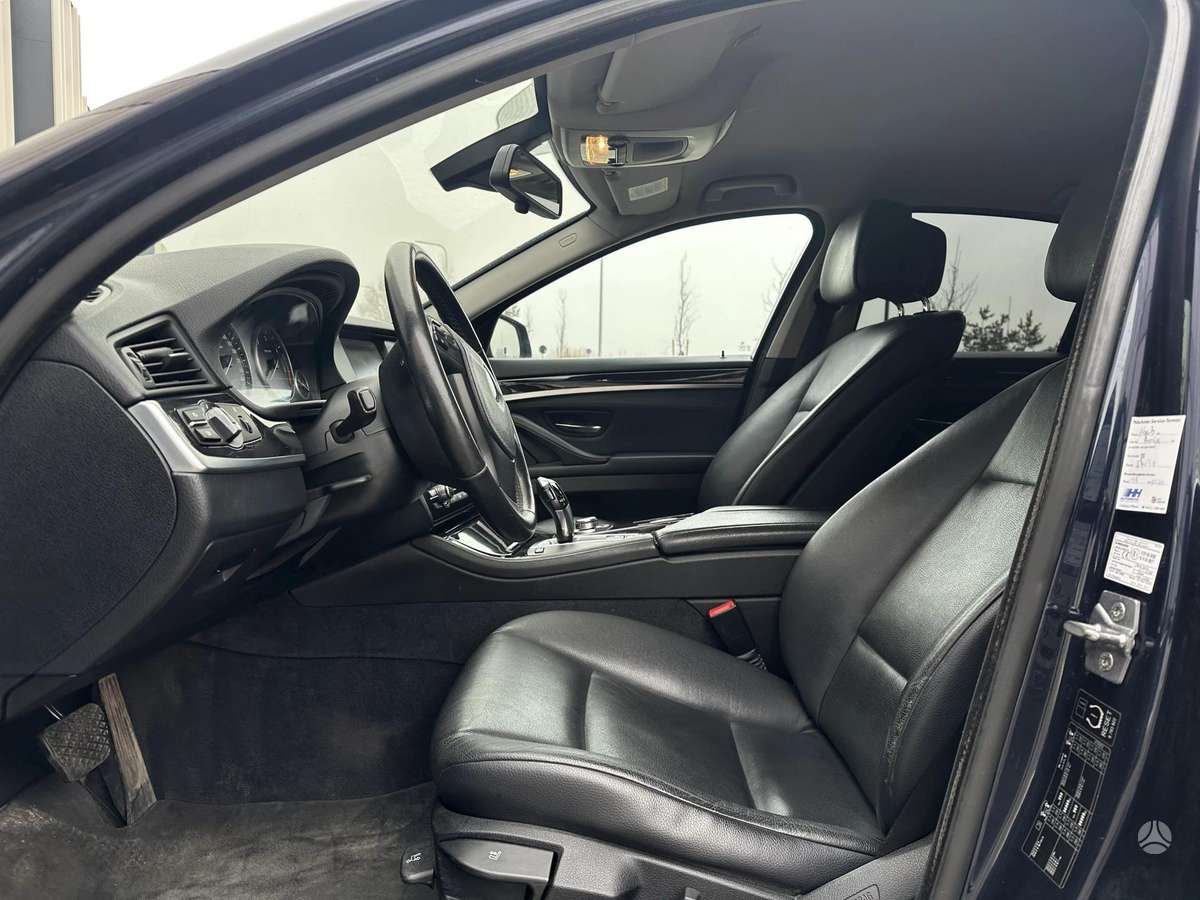 BMW 525, 3.0 l., Седан