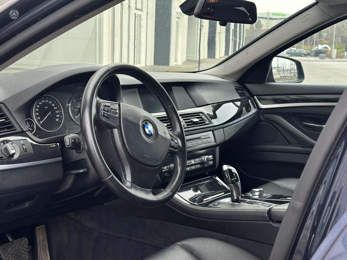 BMW 525, 3.0 l., Седан