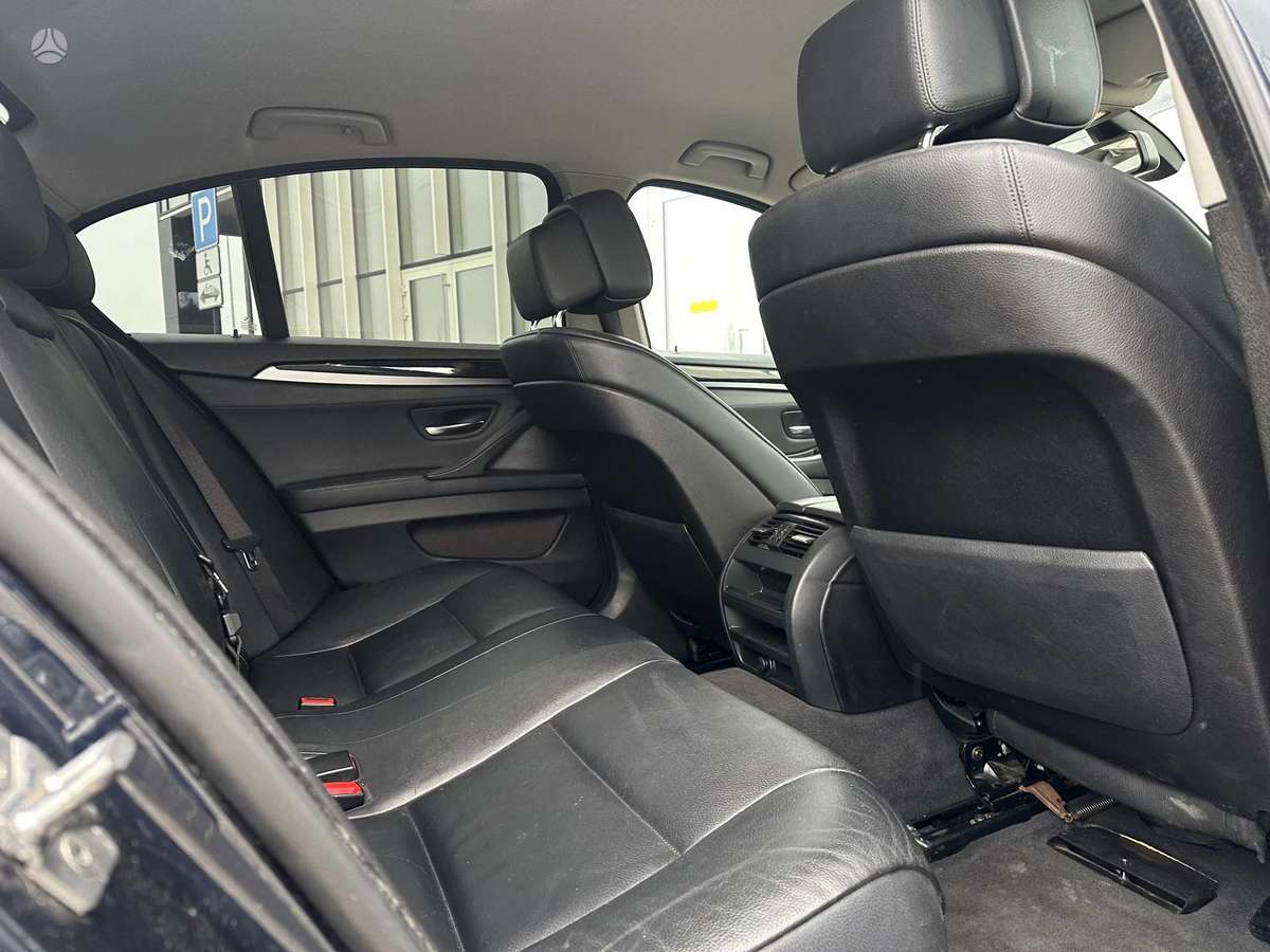 BMW 525, 3.0 l., Седан