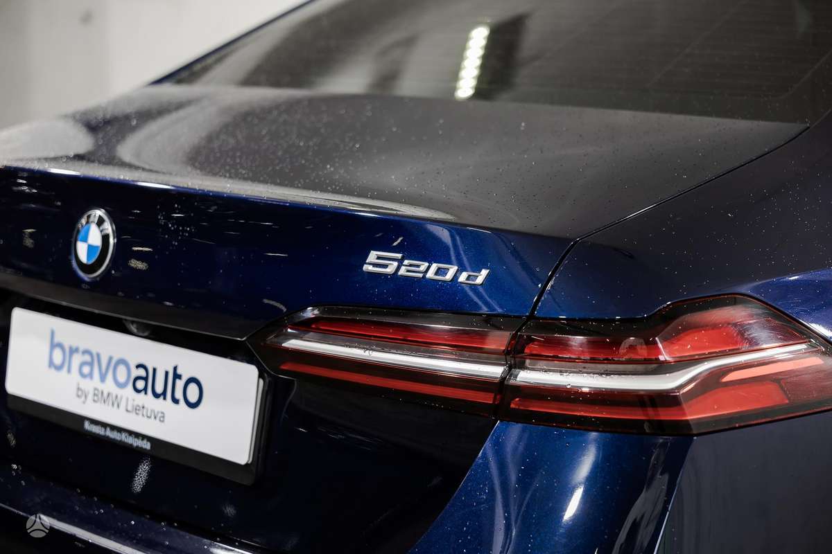 BMW 520, 2.0 l., Седан