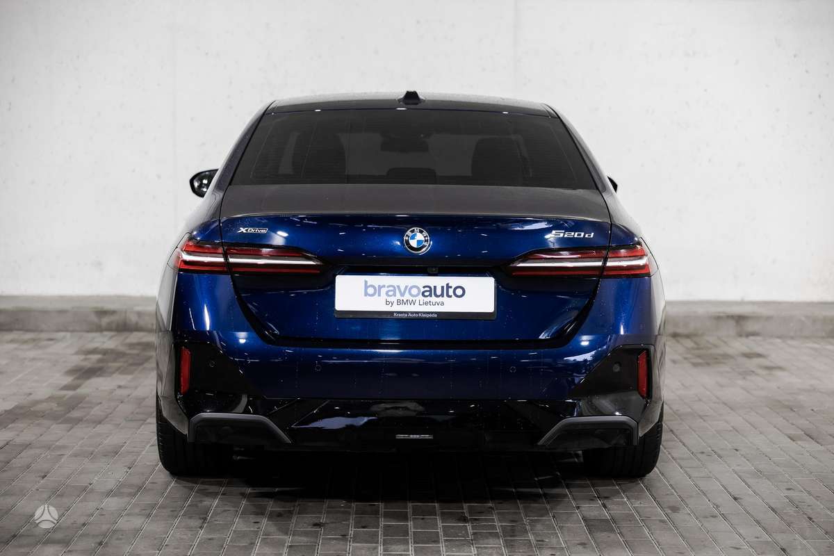 BMW 520, 2.0 l., Седан