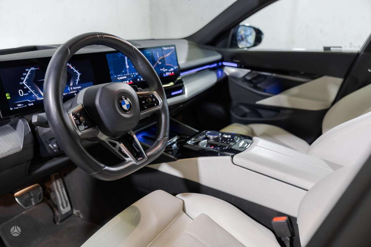 BMW 520, 2.0 l., Седан