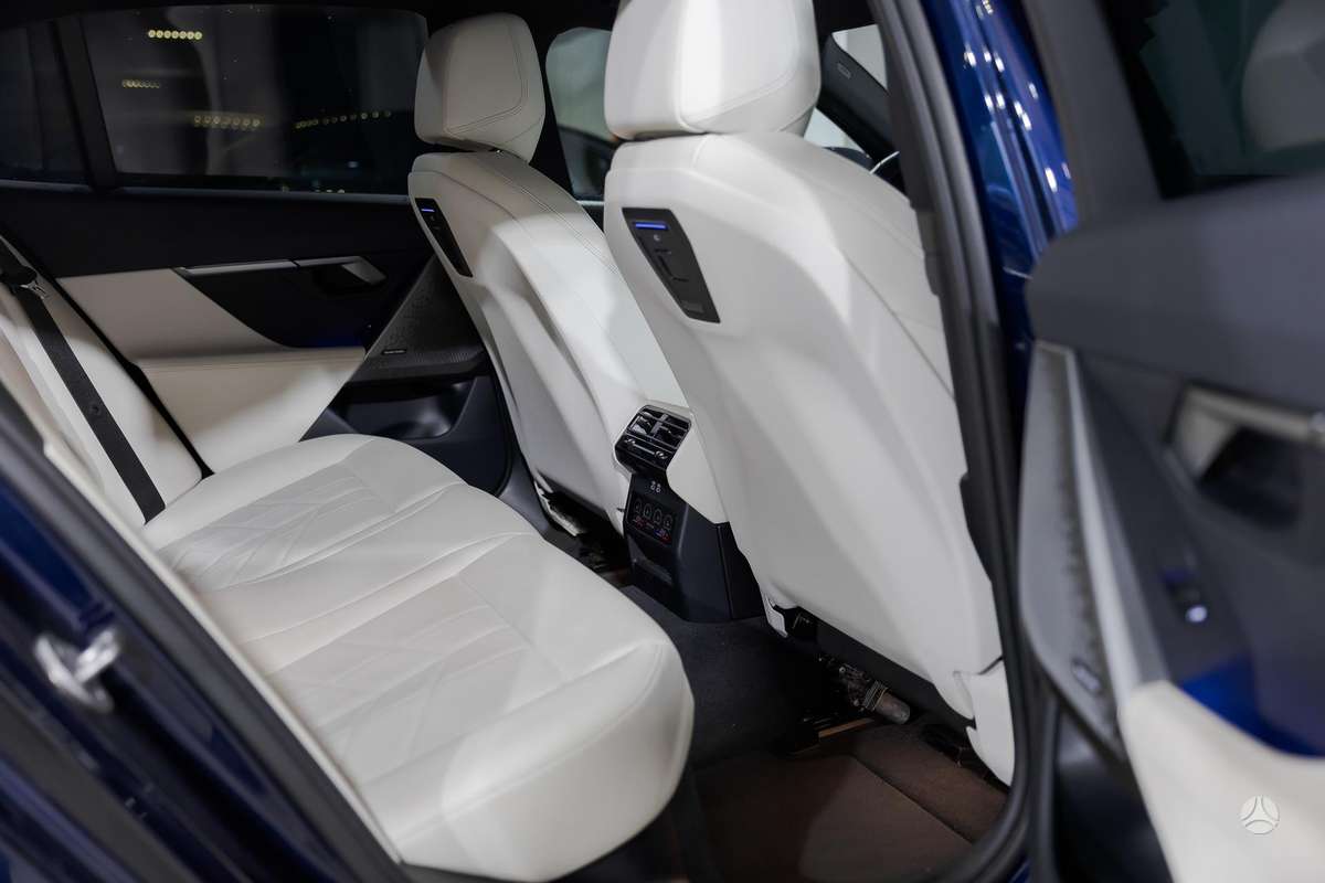 BMW 520, 2.0 l., Седан