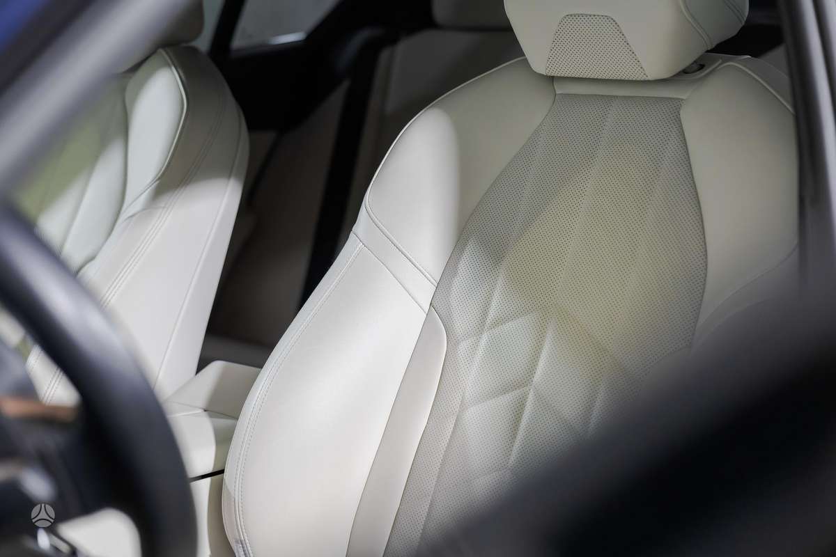 BMW 520, 2.0 l., Седан