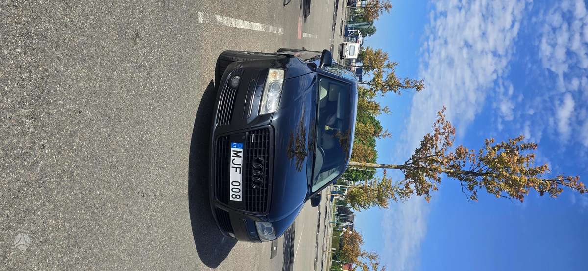 Audi A8, 4.2 l., Седан