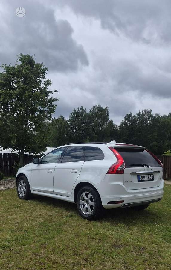Volvo XC60, 2.0 l., hatchback