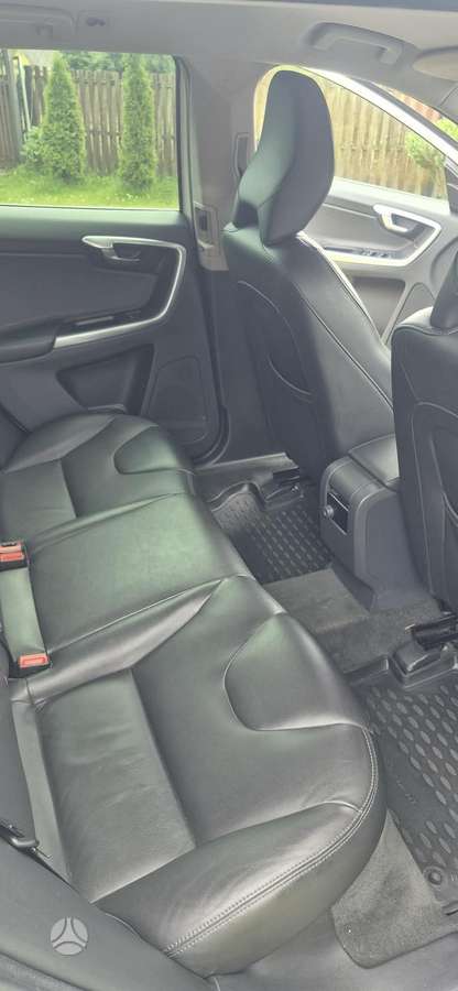 Volvo XC60, 2.0 l., hatchback