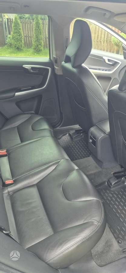 Volvo XC60, 2.0 l., Хэтчбек