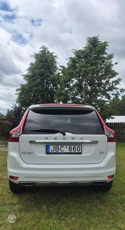 Volvo XC60, 2.0 l., Хэтчбек