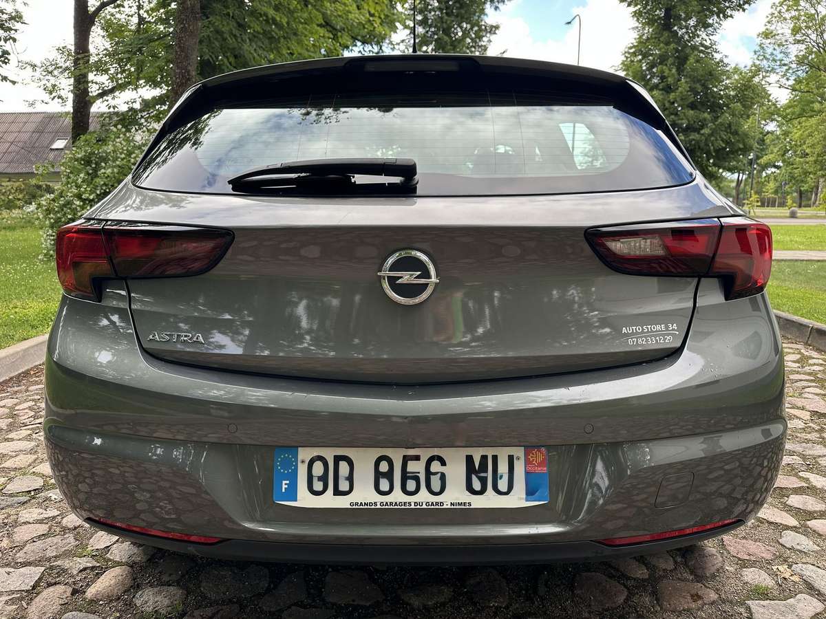 Opel Astra, 1.2 l., hatchback