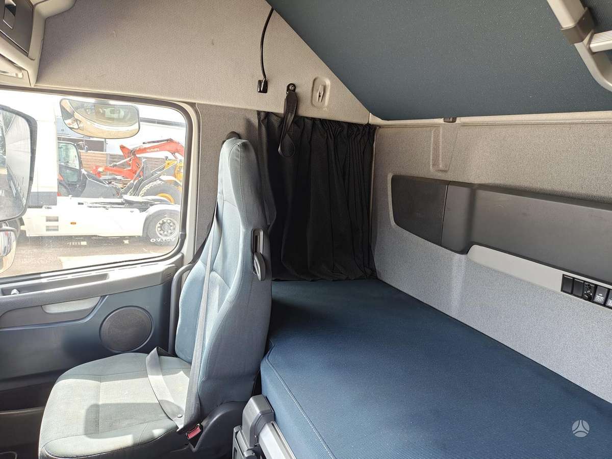 Volvo FH460 Retarder Hydraulics, double sleeper