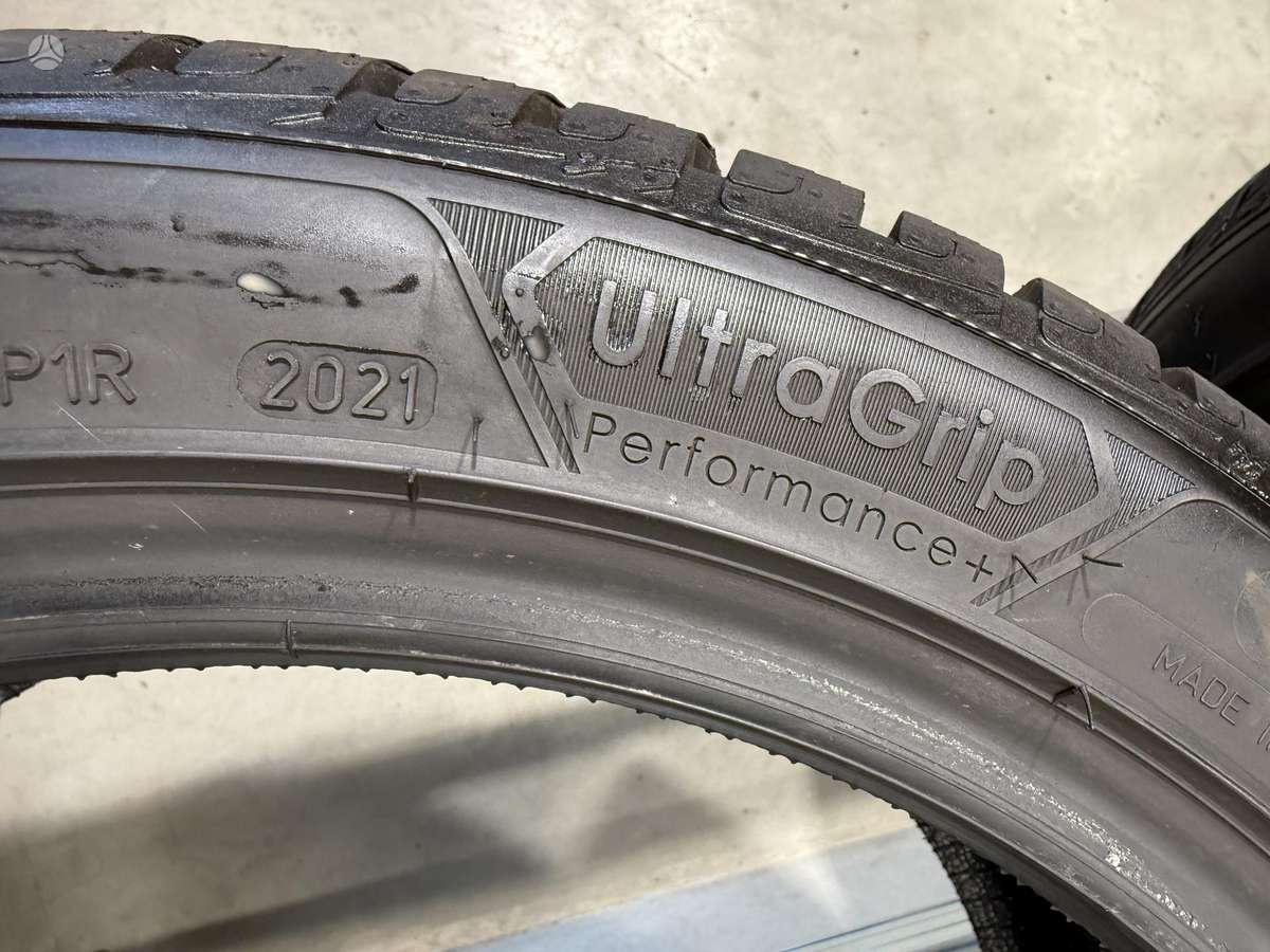 Goodyear Ultragrip perfomance, winter 225/45 R17