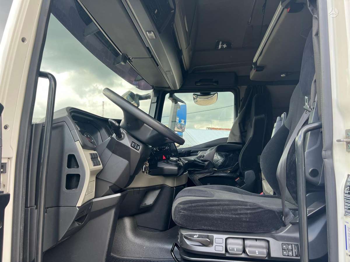 MAN TGX 18.470 4x2, double sleeper
