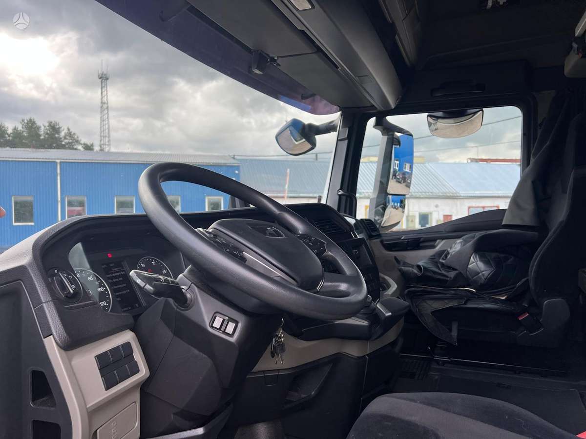 MAN TGX 18.470 4x2, double sleeper