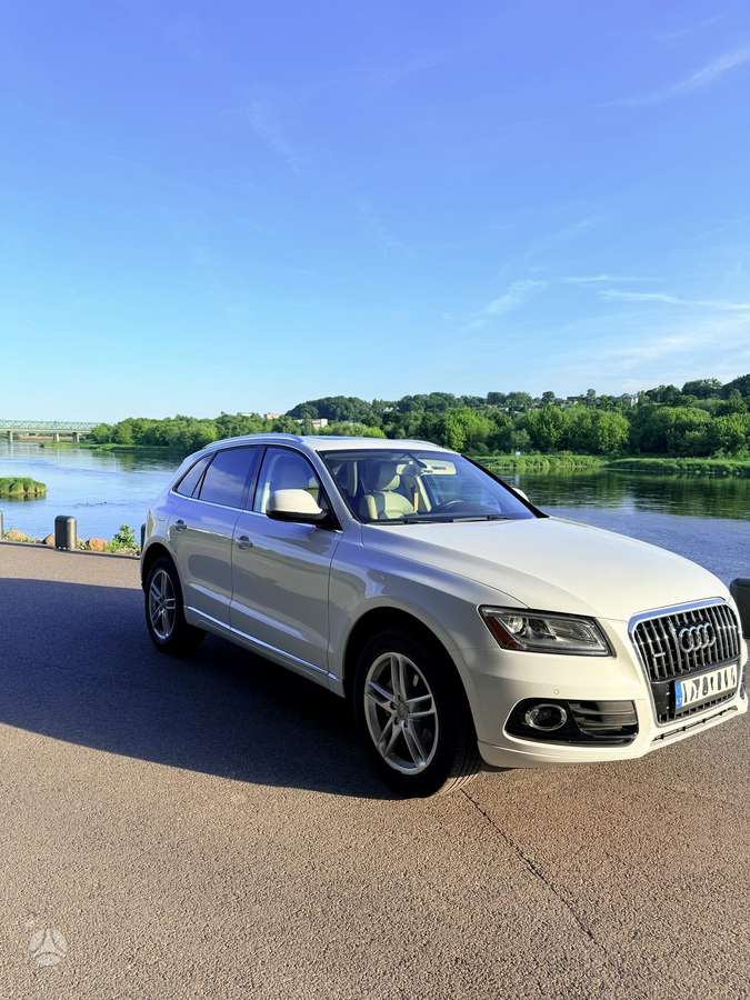 Audi Q5, 2.0 l., Внедорожник / Кроссовер