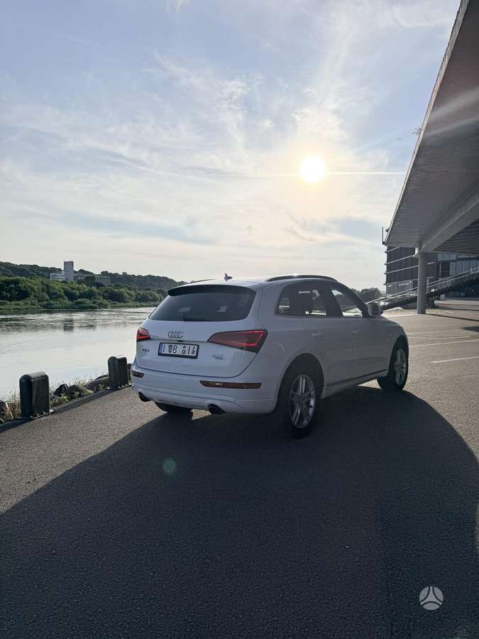 Audi Q5, 2.0 l., Внедорожник / Кроссовер