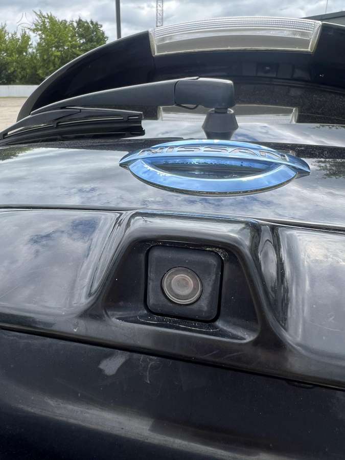 Nissan Leaf, Хэтчбек