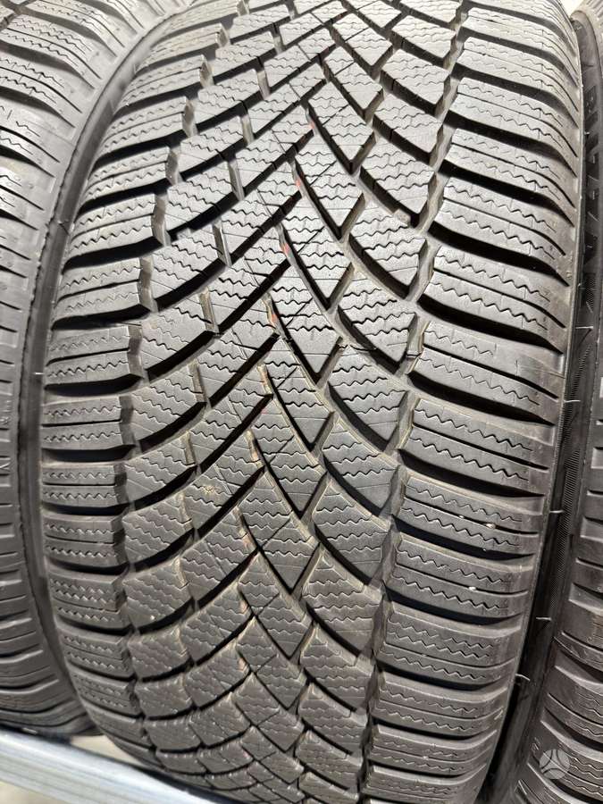 Bridgestone Blizzak lm005, winter 225/45 R17