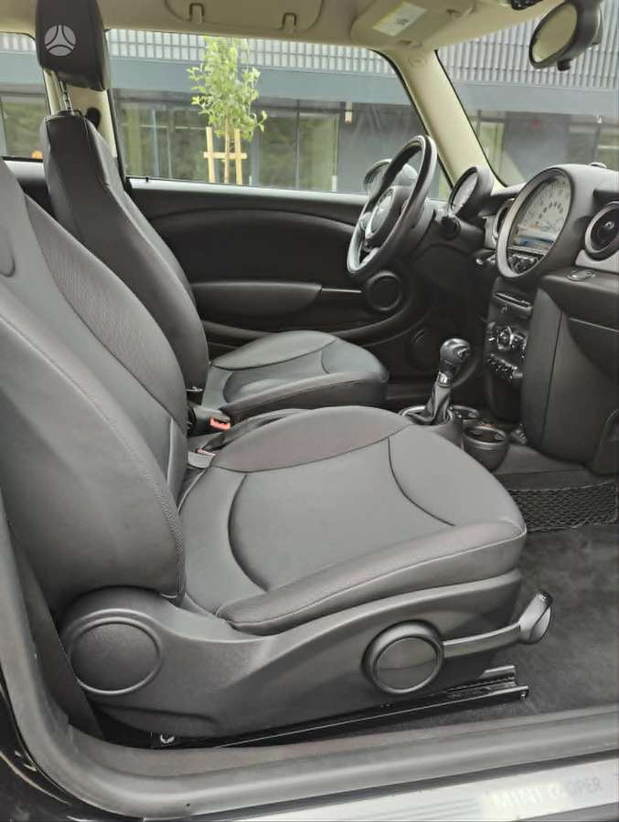 Mini Cooper, 1.6 l., Хэтчбек