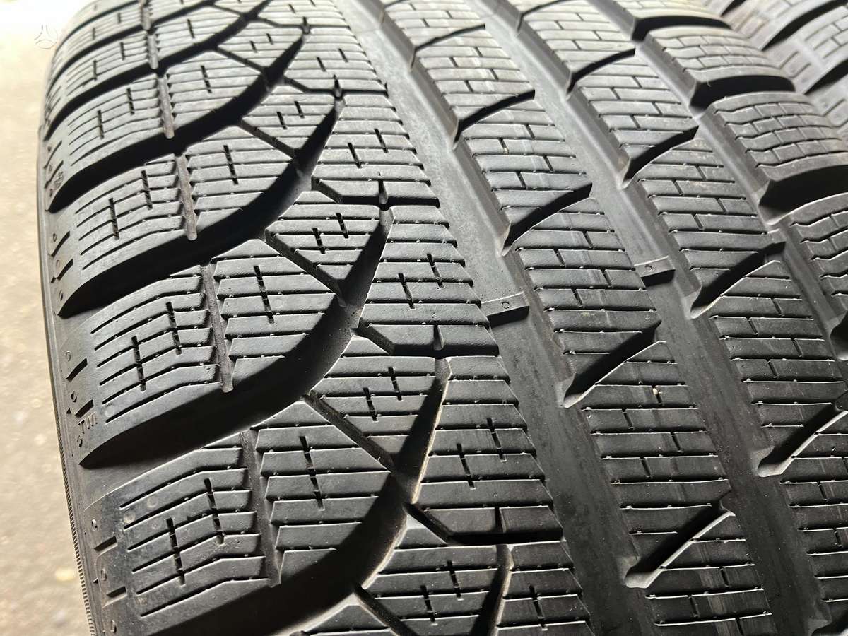 Pirelli PZero Winter +275/35/20, žieminės 245/40 R20