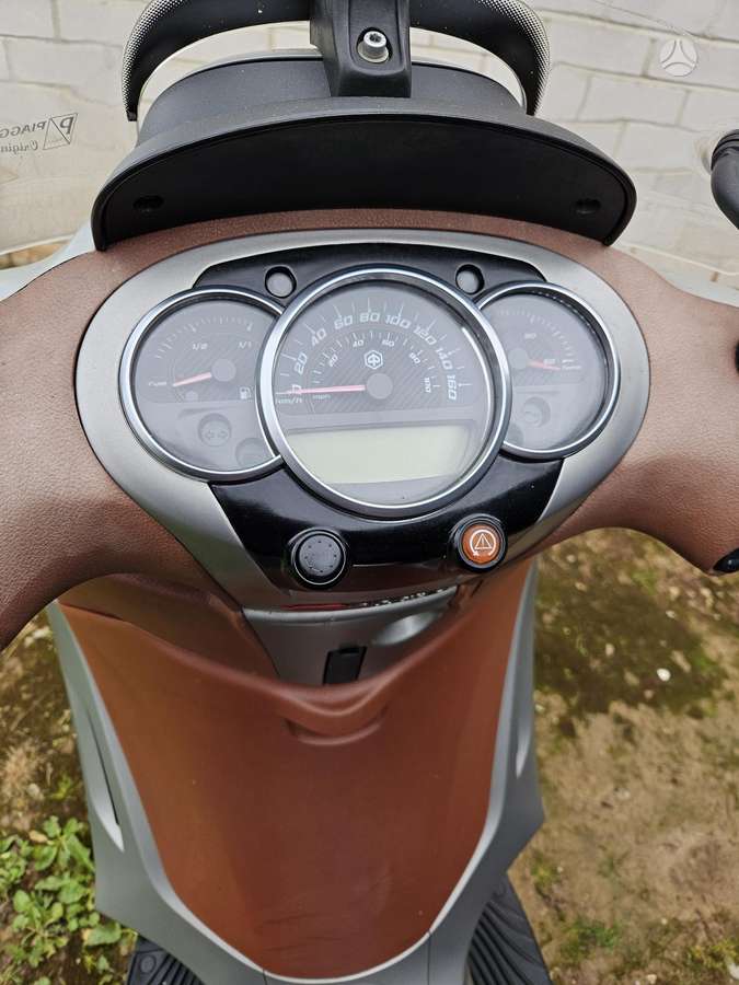 Piaggio Beverly 350cc, мотороллеры / мопеды