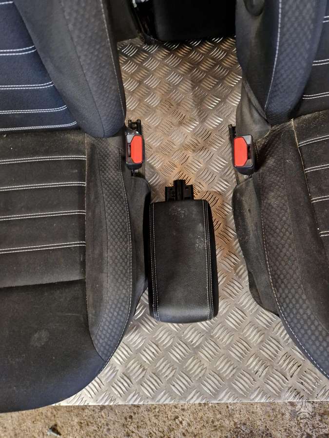 Dacia Duster salono detalės