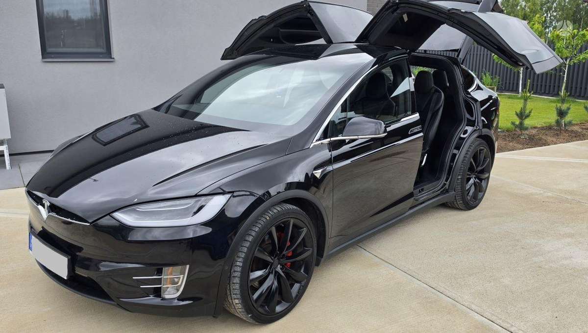 Tesla Model X, 90 kWh, off-road / crossover