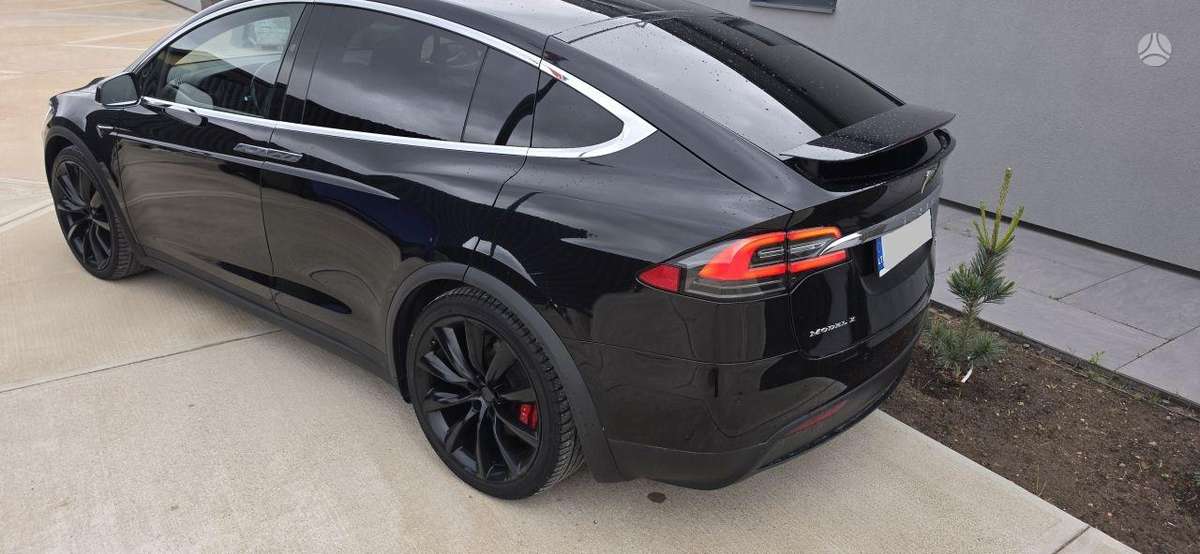 Tesla Model X, 90 kWh, off-road / crossover