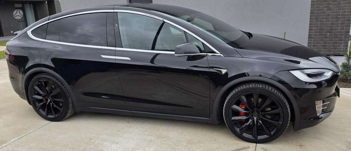 Tesla Model X, 90 kWh, off-road / crossover