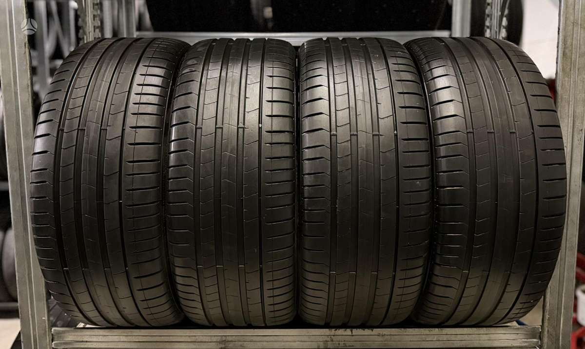 Pirelli P Zero PZ4, летние 265/35 R22