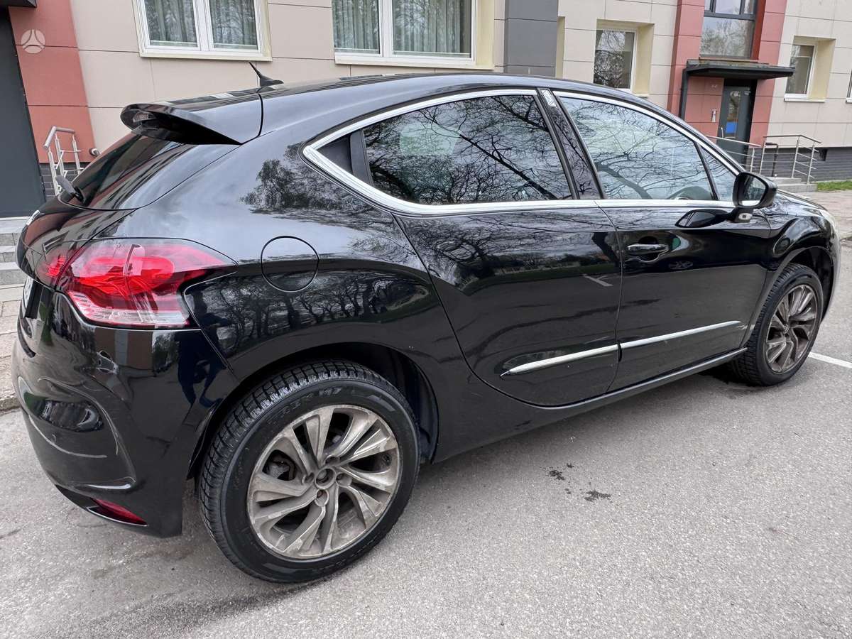 Citroen DS4, 1.6 l., Хэтчбек