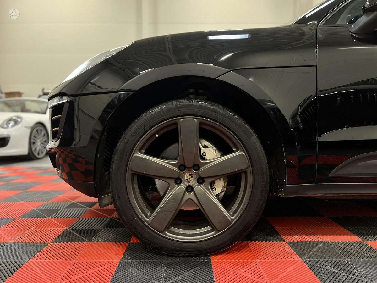 Porsche Macan - 11