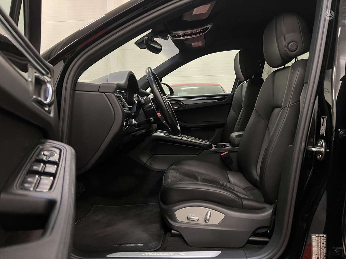 Porsche Macan - 12