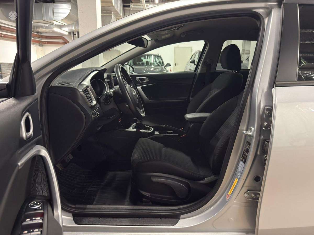 Kia Ceed, 1.6 l., hatchback