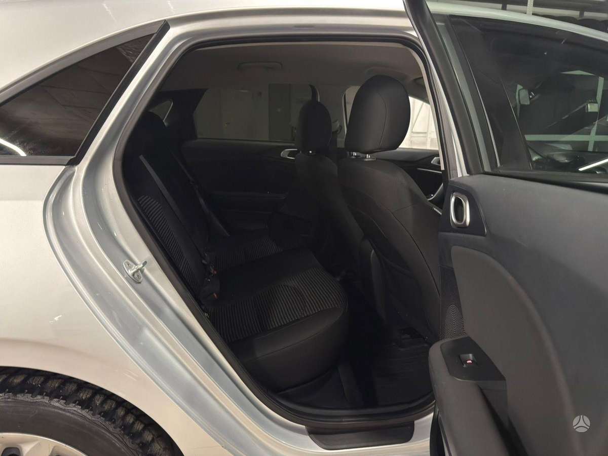 Kia Ceed, 1.6 l., Хэтчбек