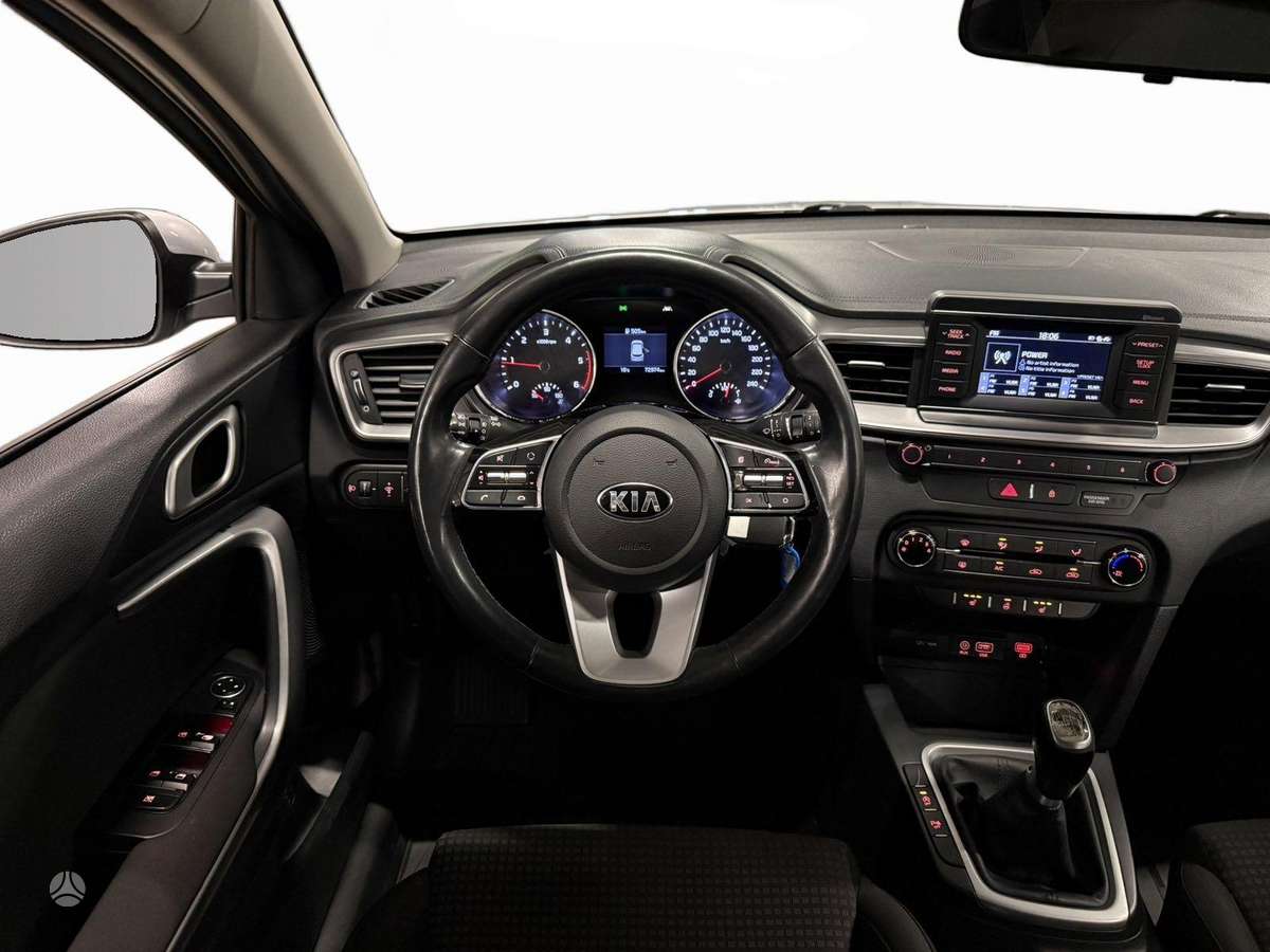 Kia Ceed, 1.6 l., Хэтчбек