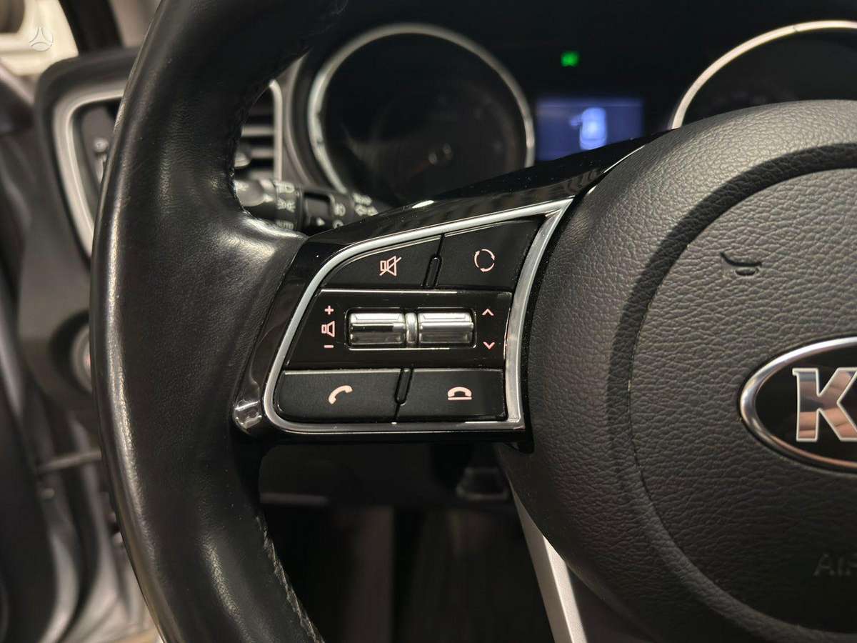 Kia Ceed, 1.6 l., Хэтчбек