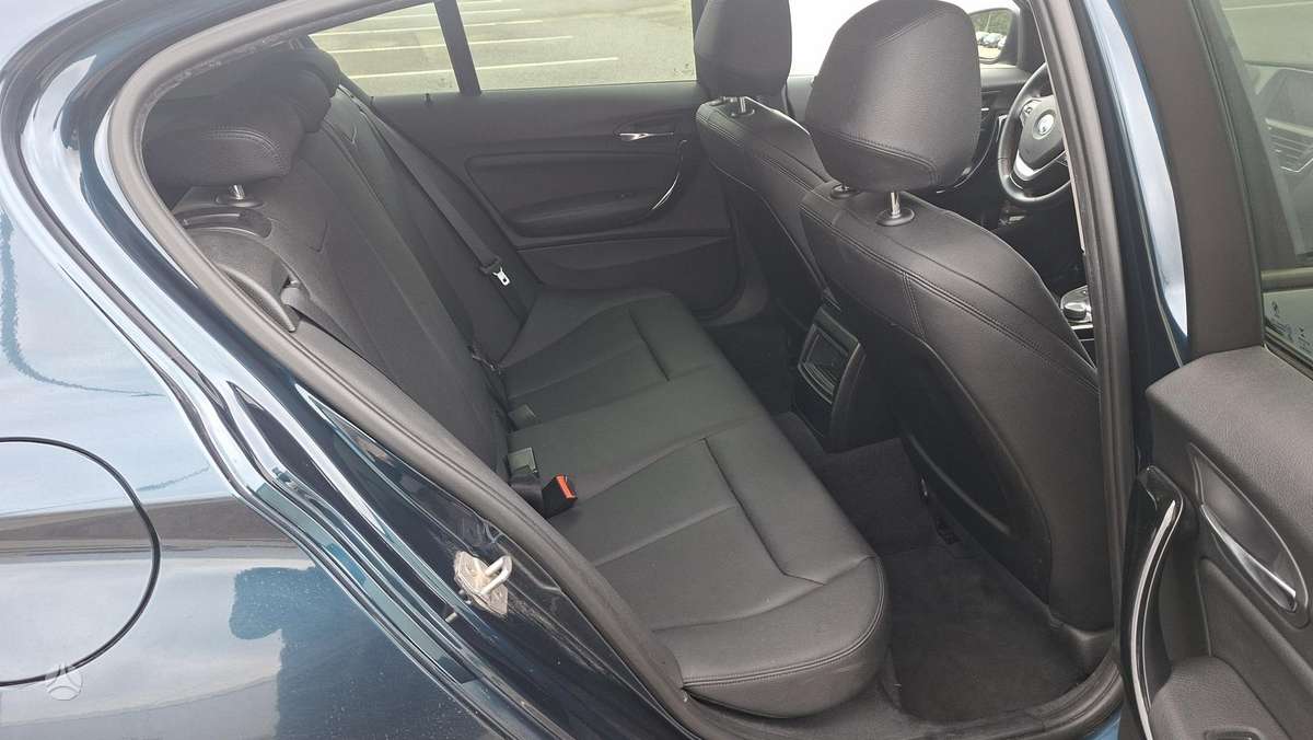 BMW 118, 2.0 l., hatchback