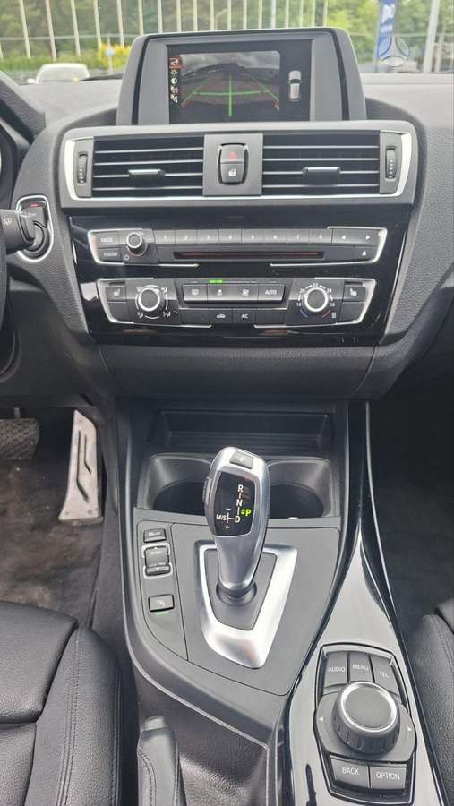 BMW 118, 2.0 l., hatchback