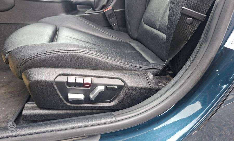 BMW 118, 2.0 l., hatchback