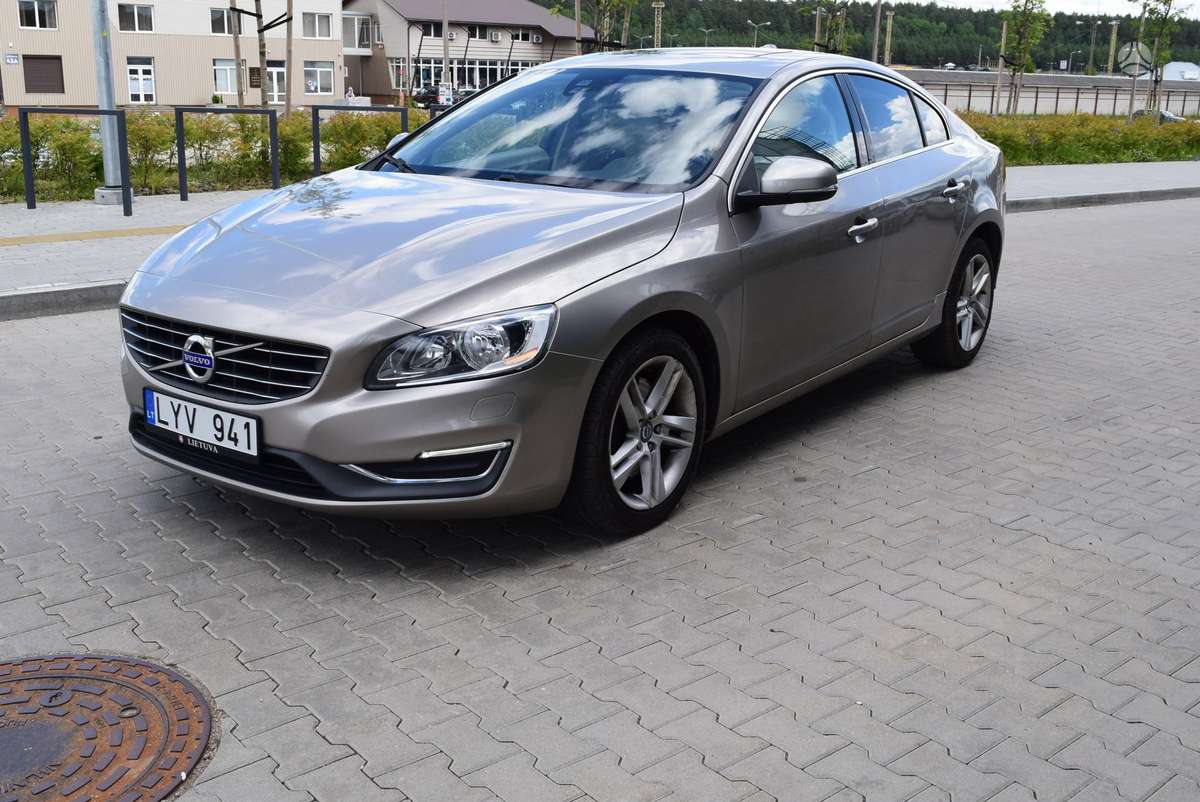 Volvo S60 - 3
