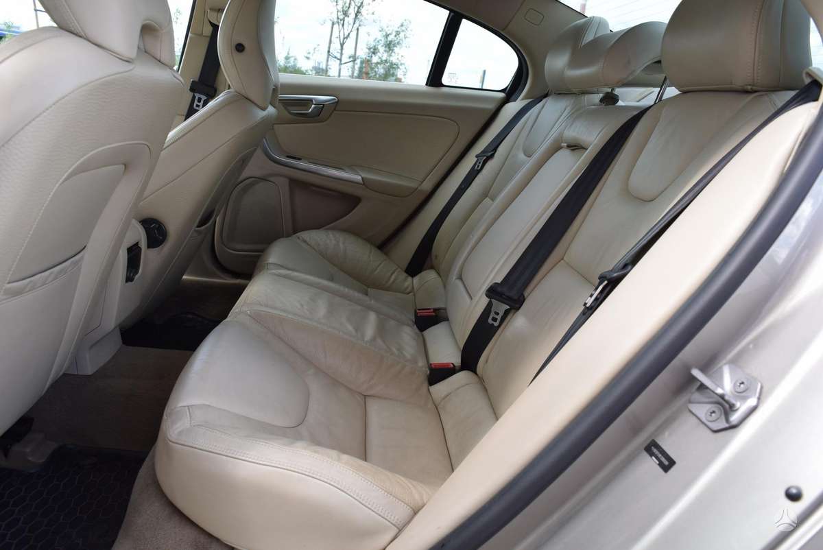 Volvo S60 - 10
