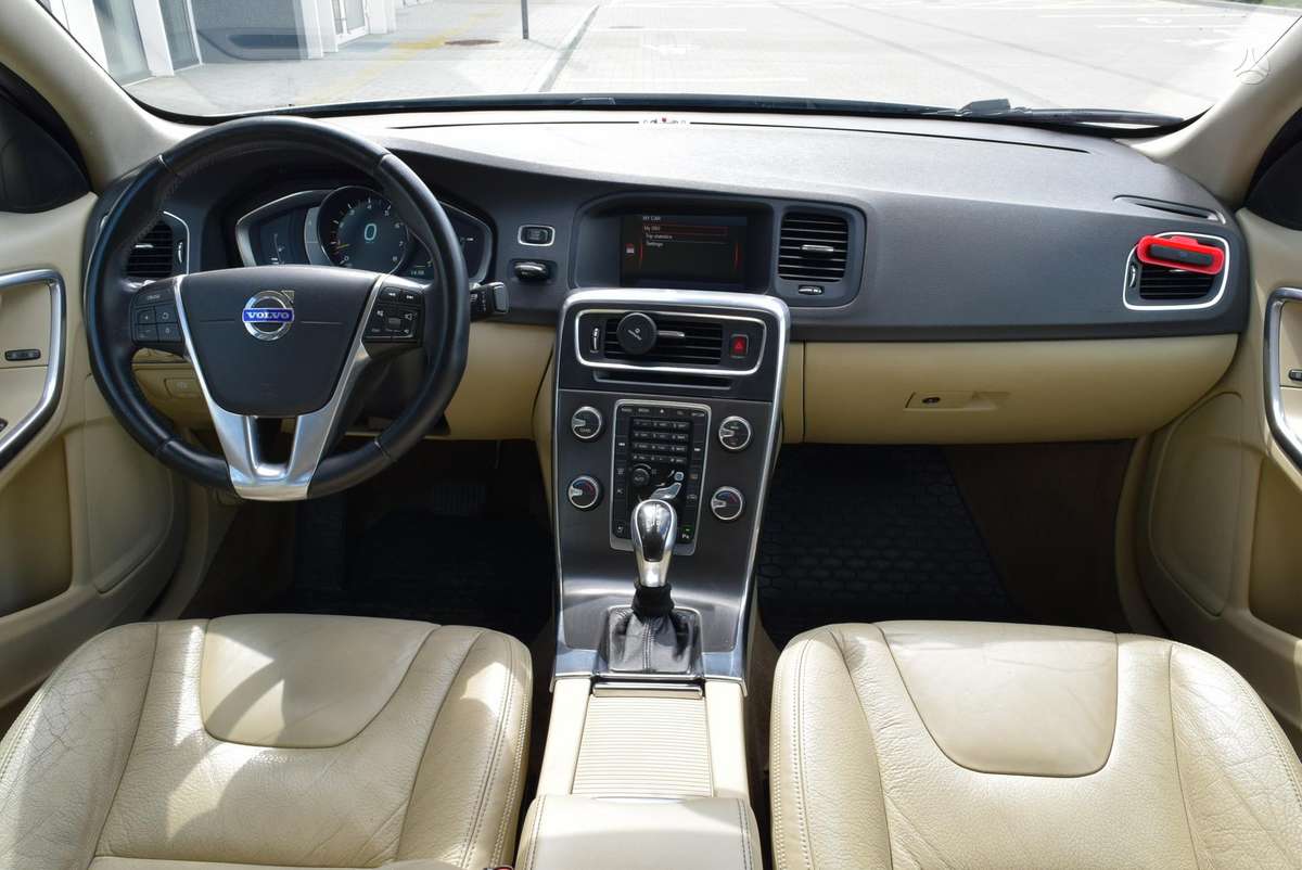 Volvo S60, 2.5 l., Седан