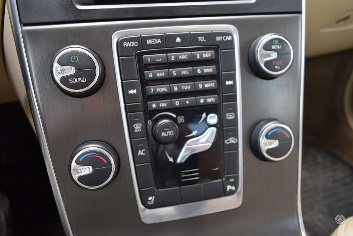 Volvo S60, 2.5 l., Седан