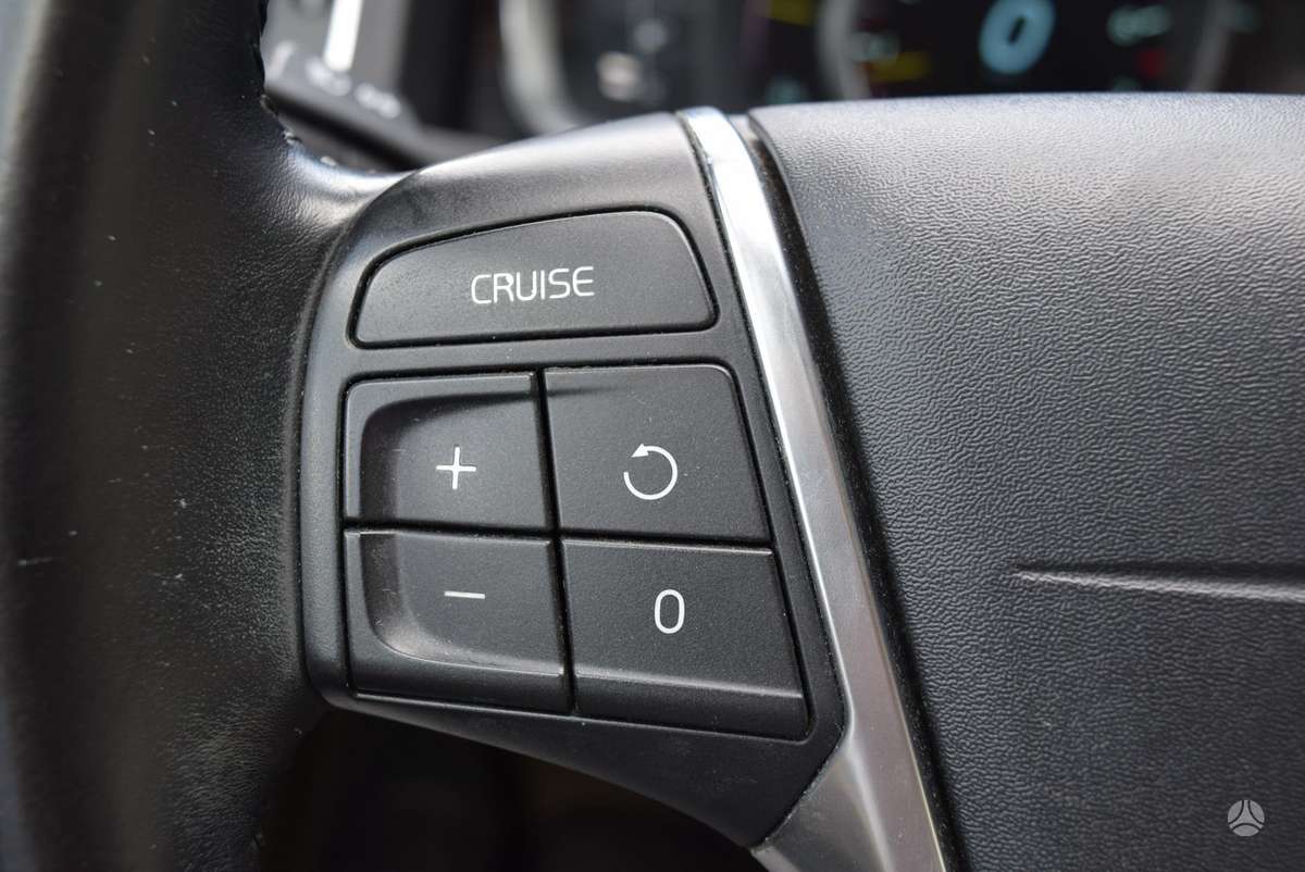 Volvo S60, 2.5 l., Седан