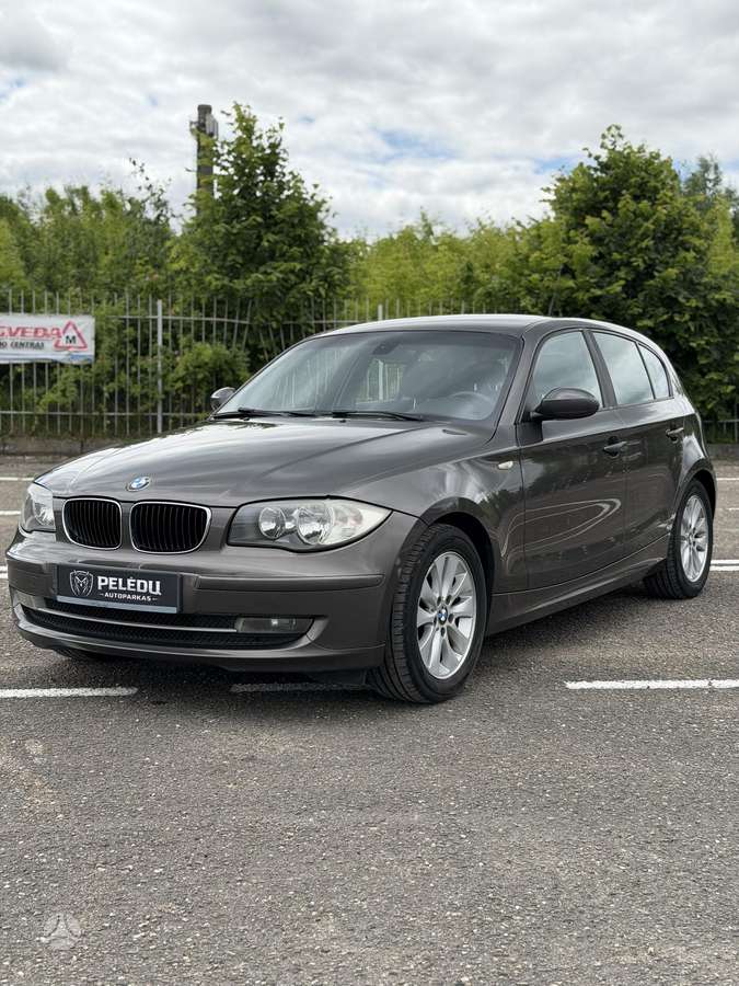 BMW 118, 2.0 l., Хэтчбек