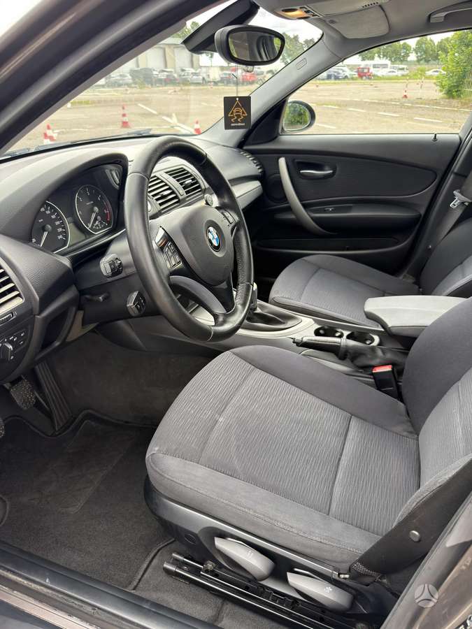 BMW 118, 2.0 l., Хэтчбек