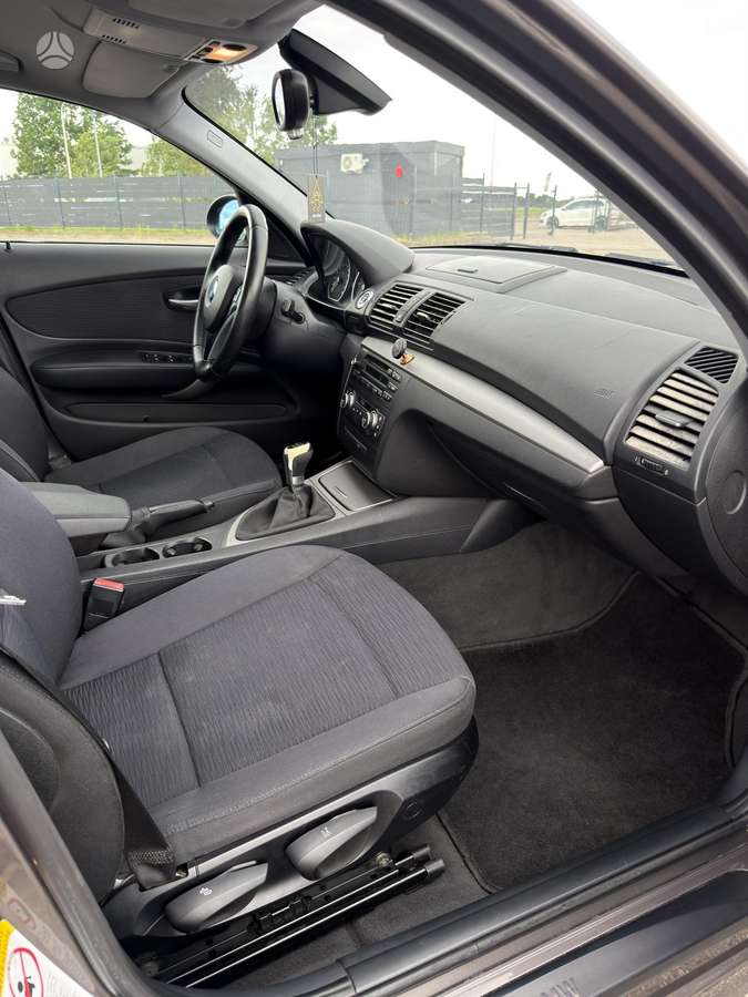 BMW 118, 2.0 l., Хэтчбек
