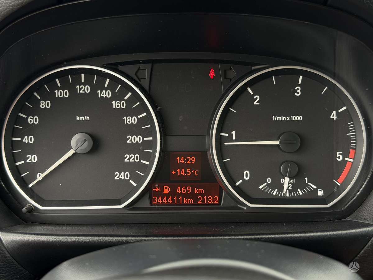 BMW 118, 2.0 l., hatchback